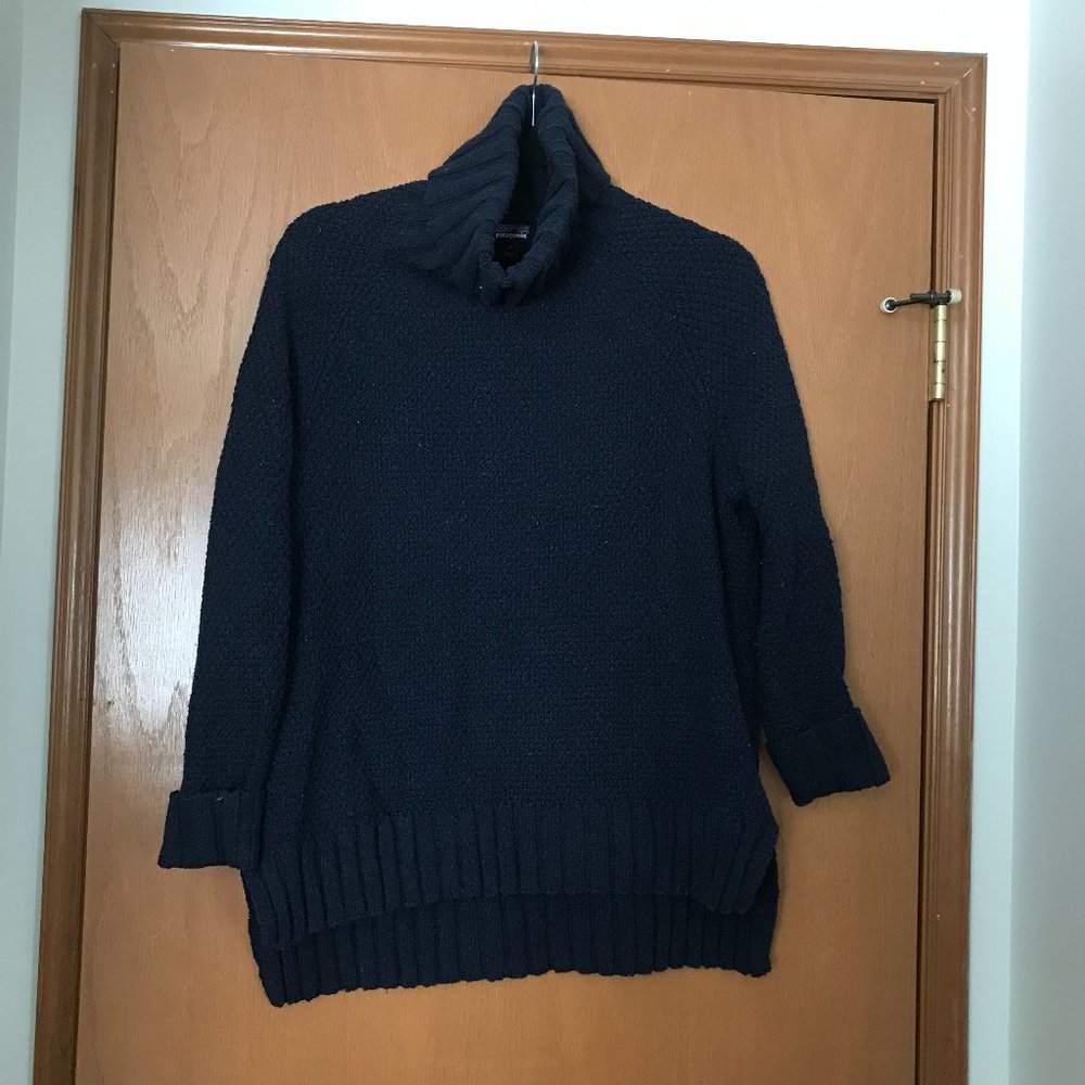 Patagonia Women's Off Country Turtleneck - Medium - Navy Blue